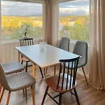 2 Bedroom Cozy In Hauglandshella