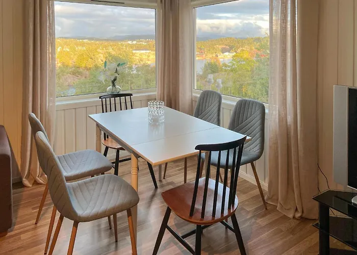 2 Bedroom Cozy In Hauglandshella